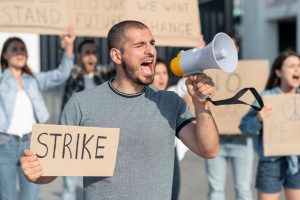 coles woolworths strike